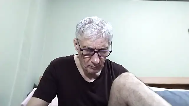 BIGUNCUTHARDCOCK online show from November 2025 01:41:01 AM