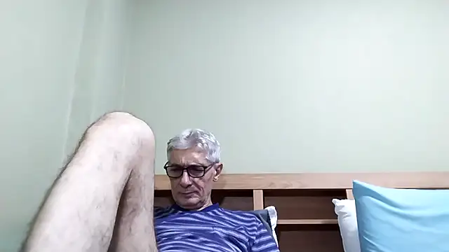 BIGUNCUTHARDCOCK online show from November 2025 01:33:02 PM