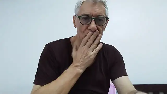Snapshot of BIGUNCUTHARDCOCK chatting on June 2026 02:24:02 AM BIGUNCUTHARDCOCK online show from June 2026 02:24:02 AM