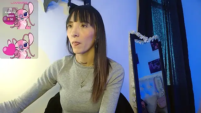 Snapshot of Sakura_and_yuki chatting on January 2025 03:43:01 PM Sakura and yuki online show from January 2025 03:43:01 PM