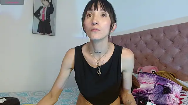 Snapshot of Sakura_and_yuki chatting on February 2025 05:18:02 PM Sakura and yuki online show from February 2025 05:18:02 PM