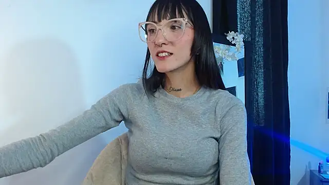 Snapshot of Sakura_and_yuki chatting on February 2025 08:22:02 PM Sakura and yuki online show from February 2025 08:22:02 PM