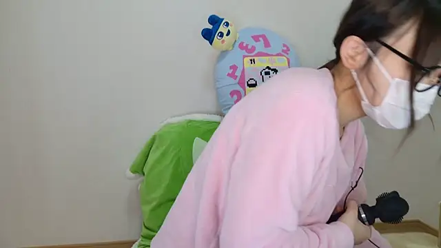 Snapshot of hi---chan- chatting on January 2025 07:29:02 PM hi---chan- online show from January 2025 07:29:02 PM