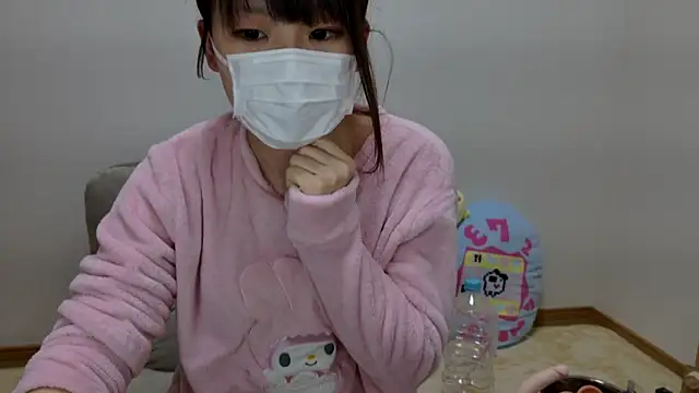 Snapshot of hi---chan- chatting on March 2025 05:44:02 AM hi---chan- online show from March 2025 05:44:02 AM