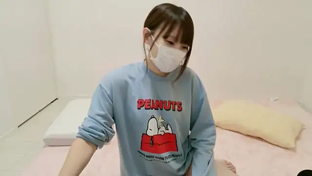 Snapshot of hi---chan- chatting on October 2025 11:44:01 AM hi---chan- online show from October 2025 11:44:01 AM