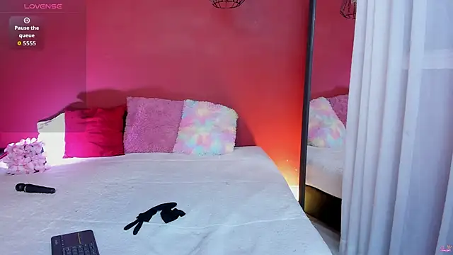  Tattoo Couple online show from April 2026 02:32:01 PM