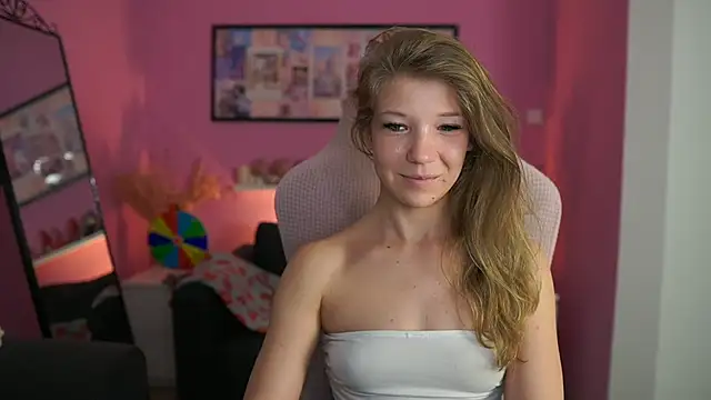 missicute online show from April 2026 06:27:01 PM