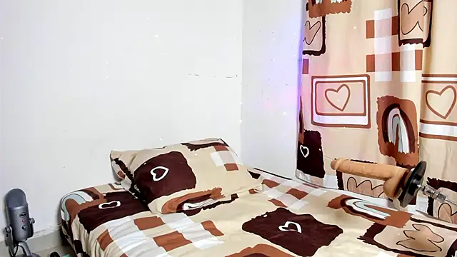 daarklover online show from April 2026 02:53:01 AM