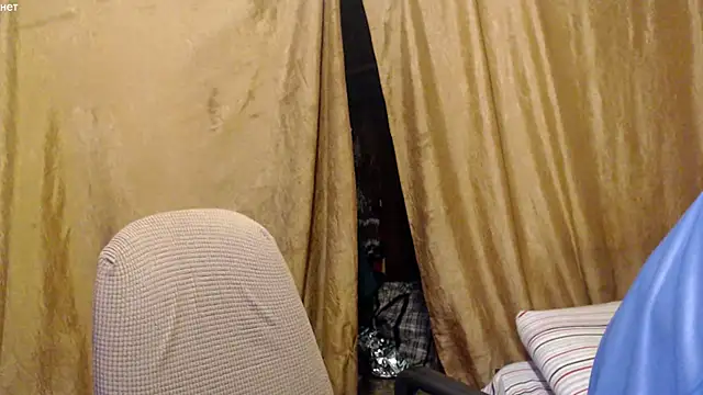 Snapshot of _Estelitta_5 chatting on October 2025 04:31:01 PM Estelitta 5 online show from October 2025 04:31:01 PM