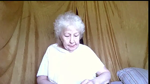 Snapshot of _Estelitta_5 chatting on June 2026 09:48:02 AM Estelitta 5 online show from June 2026 09:48:02 AM