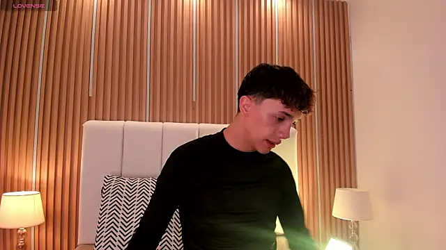 Tomy Rox online show from February 2026 05:38:01 PM