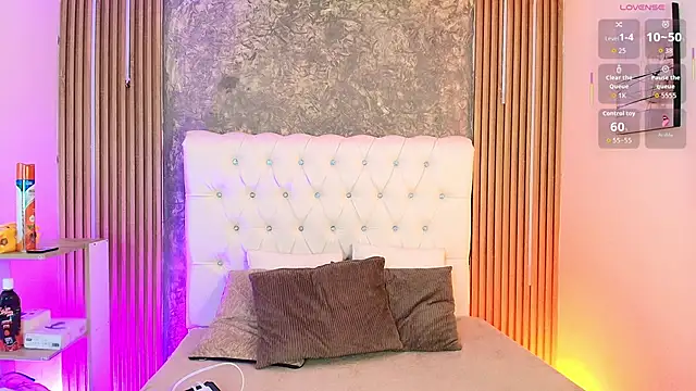 Tomy Rox online show from April 2026 08:36:01 PM