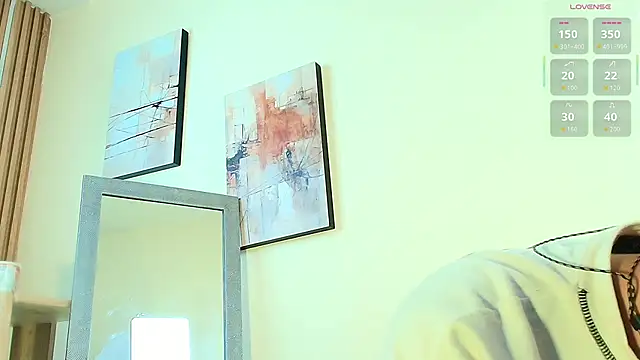 Tomy Rox online show from April 2026 08:47:01 PM