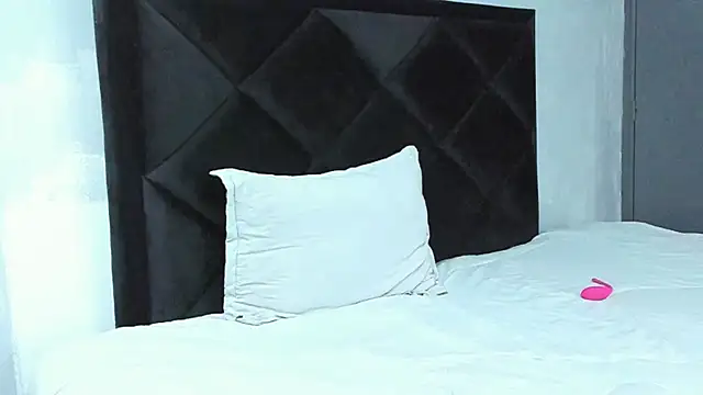 Dancelwashington online show from February 2025 04:57:02 AM