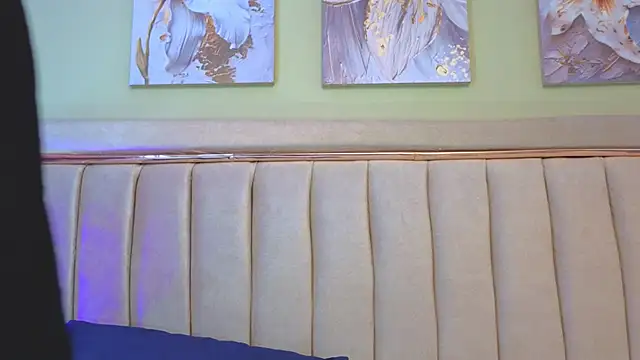 Snapshot of sophiia_grey_1 chatting on November 2025 11:16:02 PM sophiia grey 1 online show from November 2025 11:16:02 PM