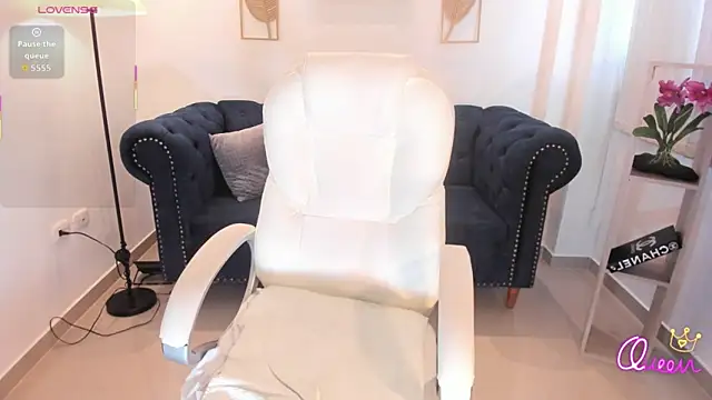 Aida adams online show from February 2026 12:37:01 PM