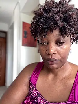 MsWhiteChocolatte online show from April 2026 09:45:02 AM