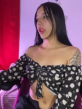 Snapshot of Steph_x chatting on May 2026 02:29:01 AM Steph x online show from May 2026 02:29:01 AM