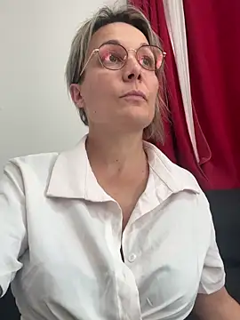 marinella07 online show from October 2025 11:10:01 AM