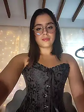 Snapshot of Juanelopez1 chatting on December 2024 03:04:01 AM Juanelopez1 online show from December 2024 03:04:01 AM