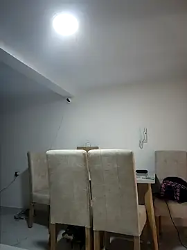 Snapshot of Juanelopez1 chatting on February 2025 03:53:01 AM Juanelopez1 online show from February 2025 03:53:01 AM
