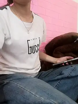 -Almira- online show from September 2025 02:37:01 AM