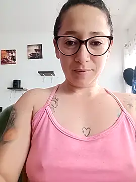 emilypoppy3 online show from February 2026 12:47:02 PM