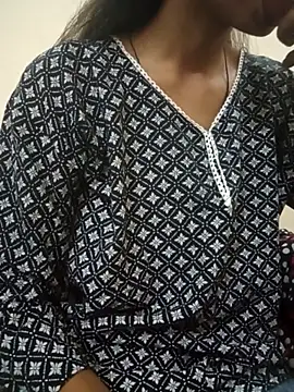 Snapshot of Kumkum_36 chatting on October 2025 04:34:01 AM Kumkum 36 online show from October 2025 04:34:01 AM