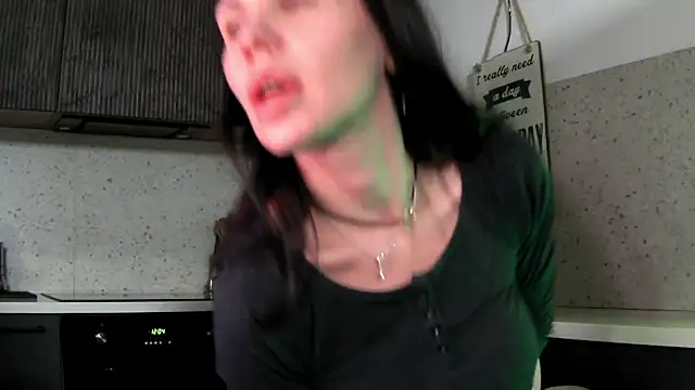 Snapshot of Mashulya29 chatting on April 2026 07:45:01 AM Mashulya29 online show from April 2026 07:45:01 AM