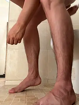 littleboy003 online show from September 2025 08:44:01 PM