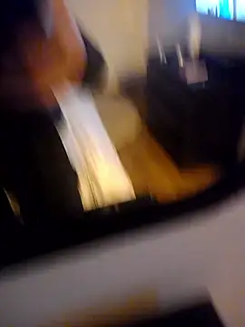 Guitccch online show from November 2025 01:48:02 AM