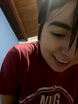 Snapshot of abrilwilliam_ chatting on December 2024 12:35:01 AM abrilwilliam online show from December 2024 12:35:01 AM