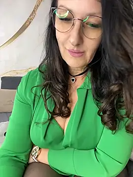 Katie-n online show from June 2026 11:36:02 AM