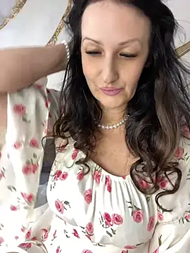 Katie-n online show from July 2026 06:37:02 AM