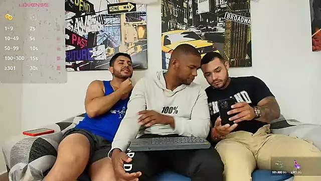 hott dicks online show from December 2024 01:41:02 PM