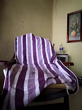 elbuni25 online show from April 2026 03:33:02 AM