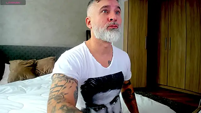 BlowMyXXL online show from February 2025 07:04:02 AM