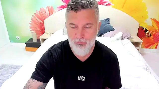 BlowMyXXL online show from November 2025 05:43:01 AM