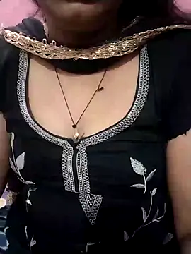 Snapshot of Cute_nidhi chatting on December 2024 05:15:02 AM Cute nidhi online show from December 2024 05:15:02 AM