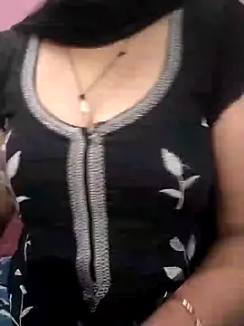 Snapshot of Cute_nidhi chatting on December 2024 04:06:01 AM Cute nidhi online show from December 2024 04:06:01 AM