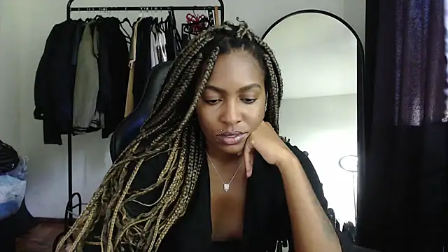 marisilva br online show from February 2025 12:03:02 PM