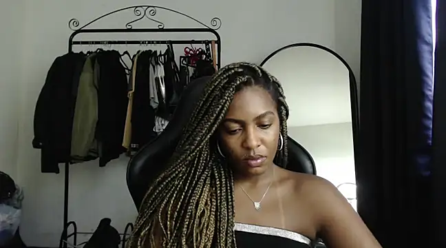 marisilva br online show from February 2025 09:29:01 PM