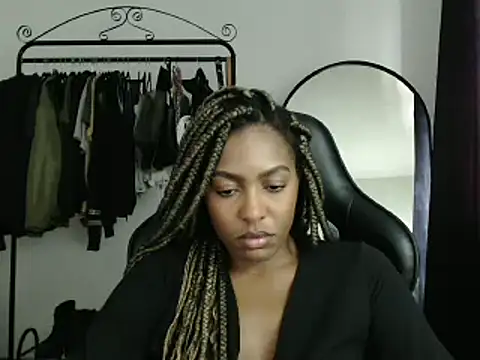 marisilva br online show from February 2025 01:48:02 PM