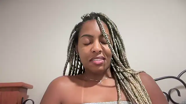 marisilva br online show from October 2025 01:24:02 AM