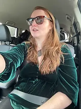 Snapshot of GingerSnap33 chatting on February 2025 11:06:01 PM GingerSnap33 online show from February 2025 11:06:01 PM