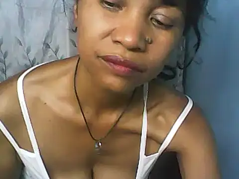 Snapshot of nene_belle chatting on February 2025 12:32:02 PM nene belle online show from February 2025 12:32:02 PM
