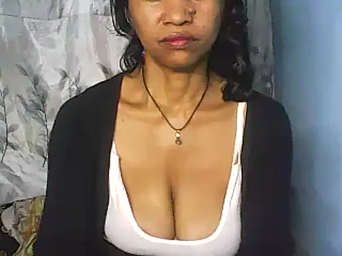Snapshot of nene_belle chatting on March 2025 08:21:01 PM nene belle online show from March 2025 08:21:01 PM