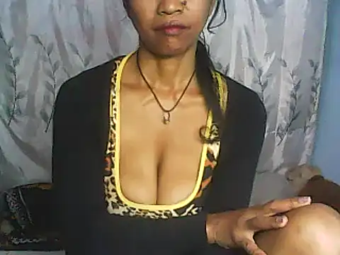 Snapshot of nene_belle chatting on March 2025 08:12:02 AM nene belle online show from March 2025 08:12:02 AM