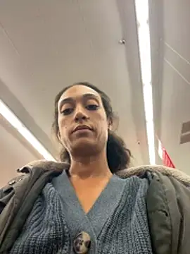 starrynikki online show from November 2025 04:40:01 AM