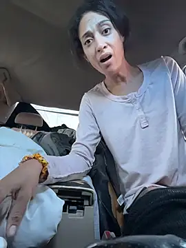 starrynikki online show from November 2025 03:45:01 PM